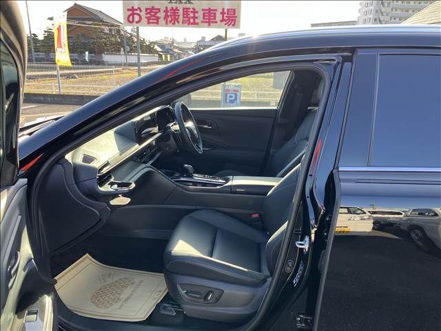 TOYOTA CROWN ESTATE 4WD 2025 Image 31
