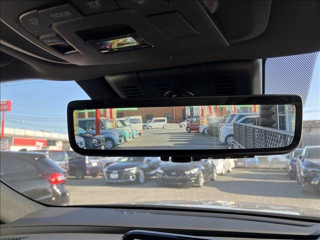 TOYOTA CROWN ESTATE 4WD 2025 Image 31