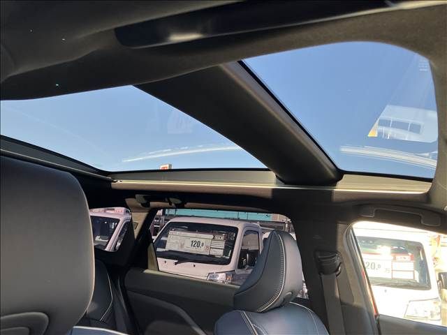 TOYOTA CROWN ESTATE 4WD 2025 Image 31