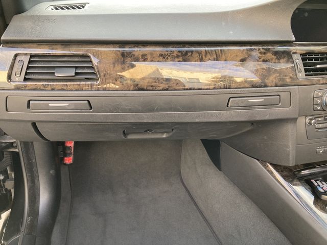 BMW 3SERIES OPEN 2010 Image 31