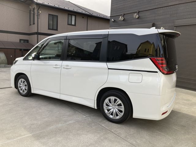 TOYOTA NOAH 2024 Image 31