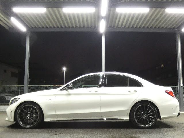 MERCEDES BENZ MERCEDES AMG C CLASS 2019 Image 31