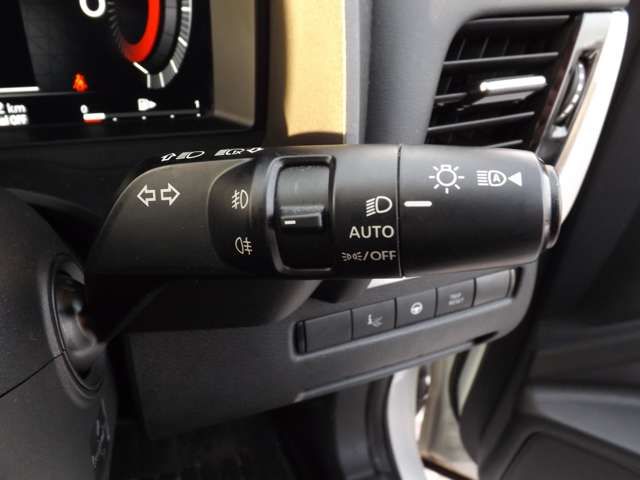 NISSAN X-TRAIL HYBRID 4WD 2023 Image 31