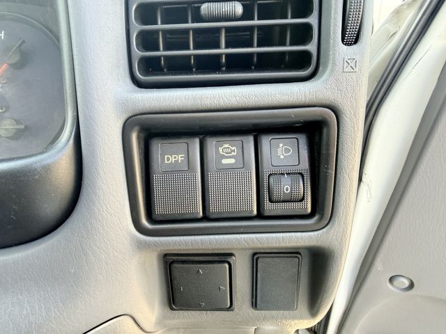 MAZDA BONGO TRUCK 2WD 2006 Image 31