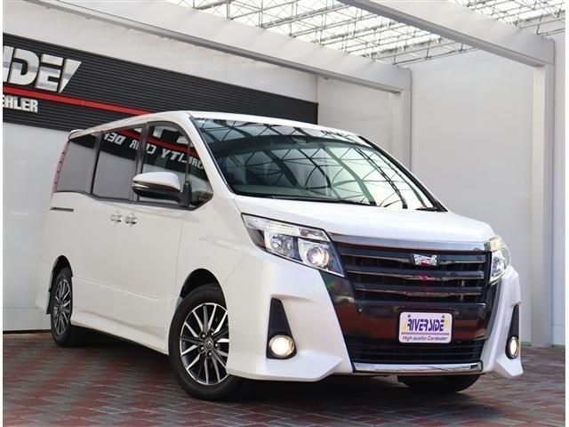 TOYOTA NOAH 2017 Image 31