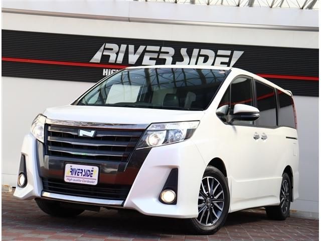 TOYOTA NOAH 2017 Image 31