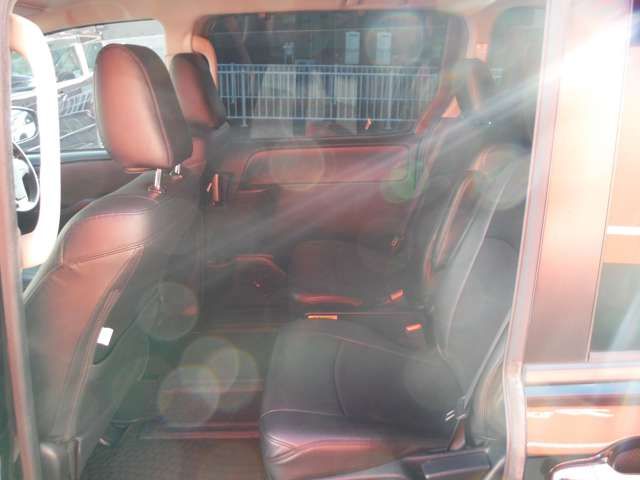 TOYOTA VOXY 2016 Image 31