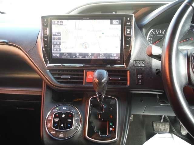 TOYOTA VOXY 2016 Image 31