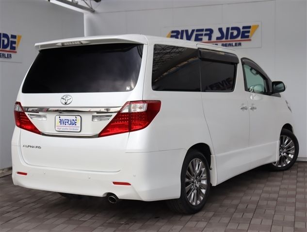 TOYOTA ALPHARD 2013 Image 31