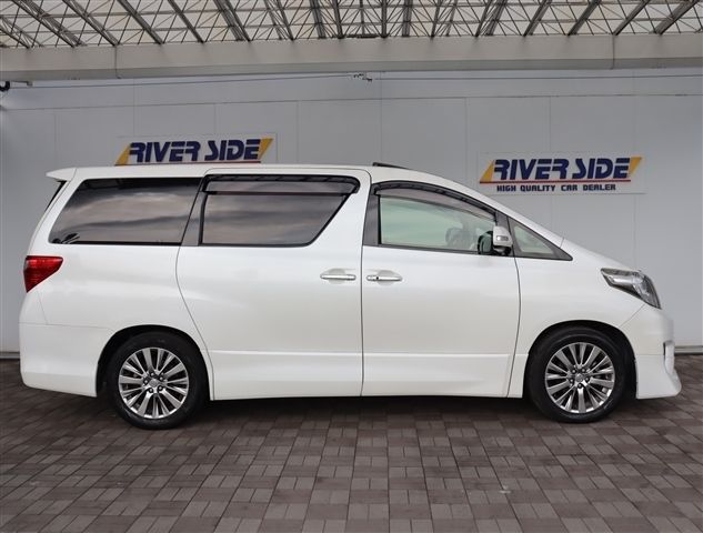 TOYOTA ALPHARD 2013 Image 31