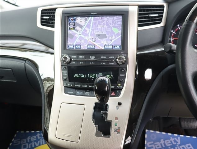TOYOTA ALPHARD 2013 Image 31