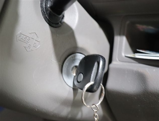 NISSAN NV100 CLIPPER 2018 Image 31