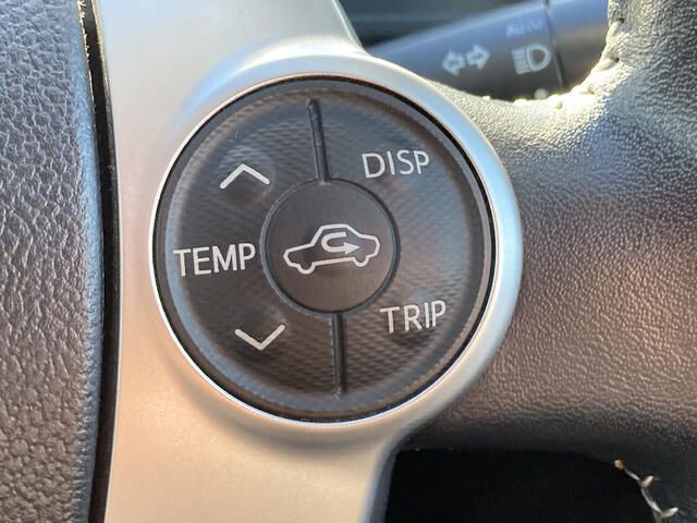 TOYOTA AQUA 2017 Image 31