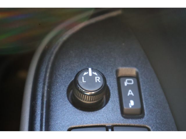 TOYOTA NOAH 4WD 2024 Image 31