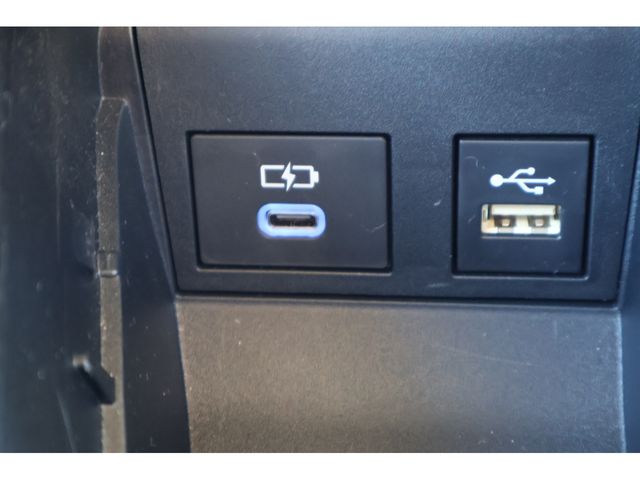 TOYOTA NOAH 4WD 2024 Image 31