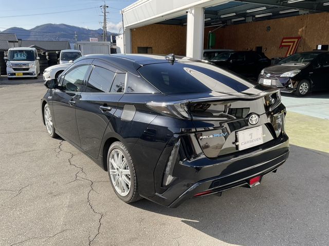 TOYOTA PRIUS PHV 2020 Image 31