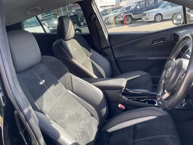 TOYOTA PRIUS PHV 2020 Image 31