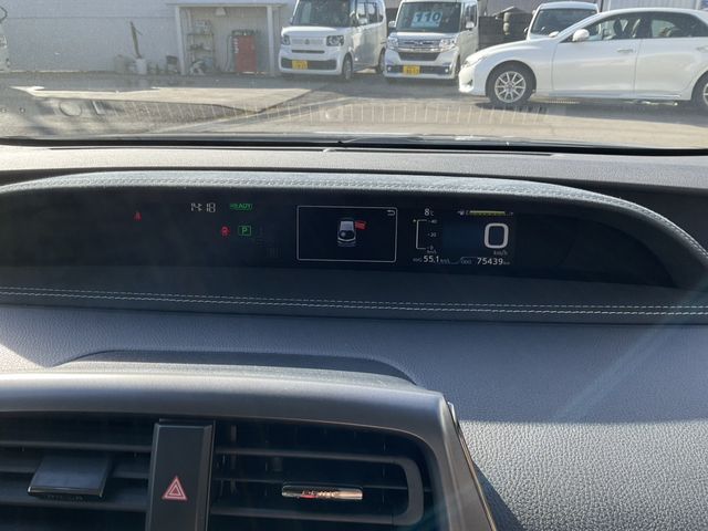 TOYOTA PRIUS PHV 2020 Image 31