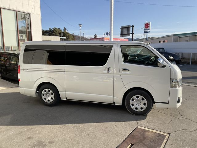 TOYOTA REGIUSACE VAN 4WD 2020 Image 31
