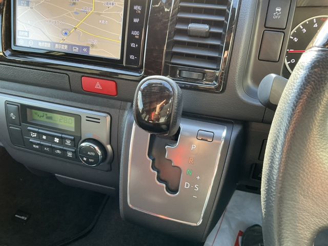 TOYOTA REGIUSACE VAN 4WD 2020 Image 31