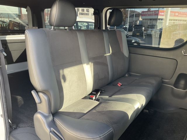 TOYOTA REGIUSACE VAN 4WD 2020 Image 31