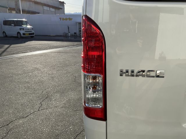 TOYOTA REGIUSACE VAN 4WD 2020 Image 31