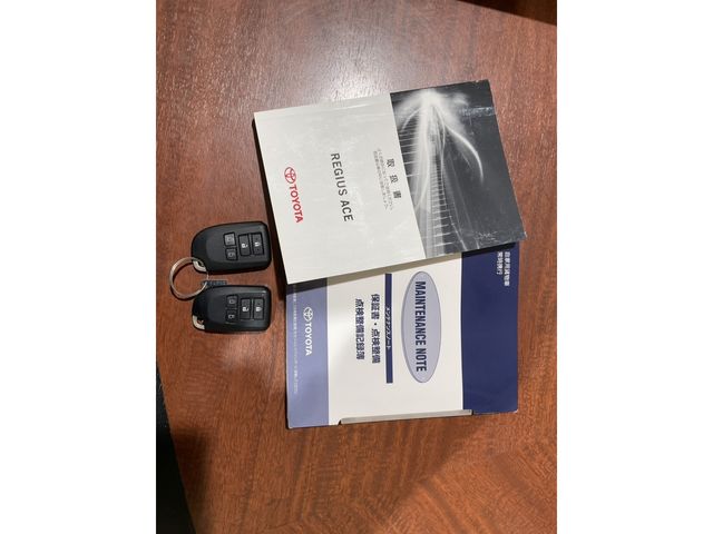 TOYOTA REGIUSACE VAN 4WD 2020 Image 31