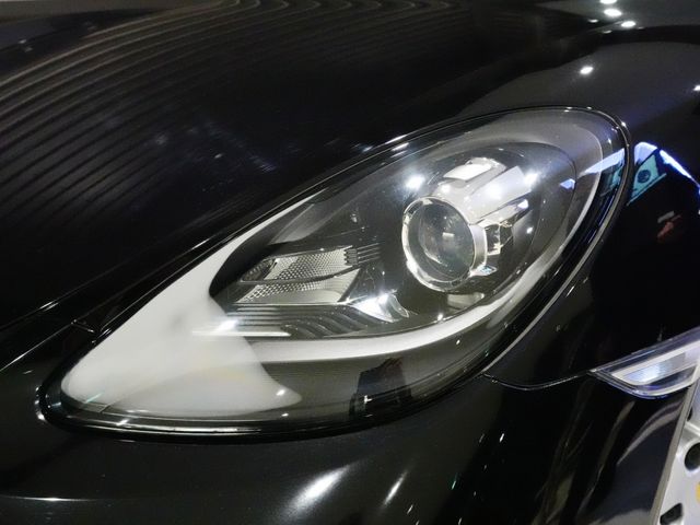 PORSCHE 718CAYMAN 2018 Image 31