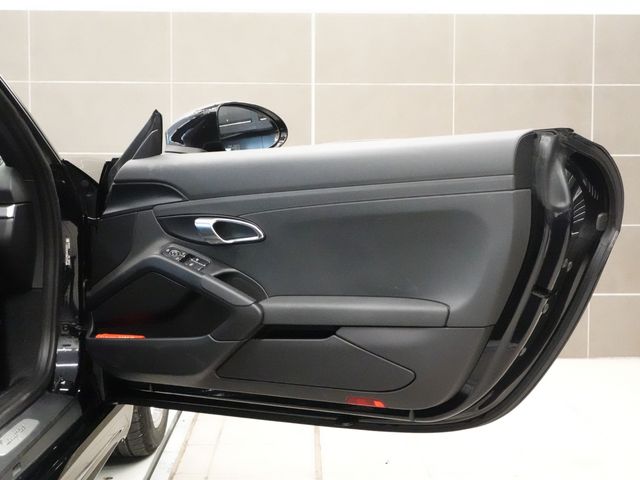 PORSCHE 718CAYMAN 2018 Image 31