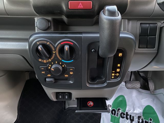 NISSAN NV100 CLIPPER 2023 Image 31