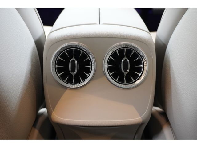 MERCEDES BENZ CLS CL 2018 Image 31