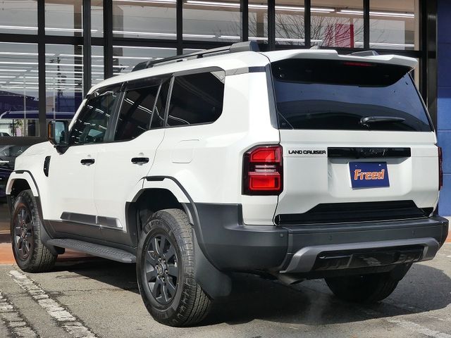 TOYOTA LANDCRUISER 250 2024 Image 31