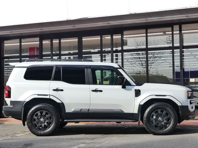 TOYOTA LANDCRUISER 250 2024 Image 31