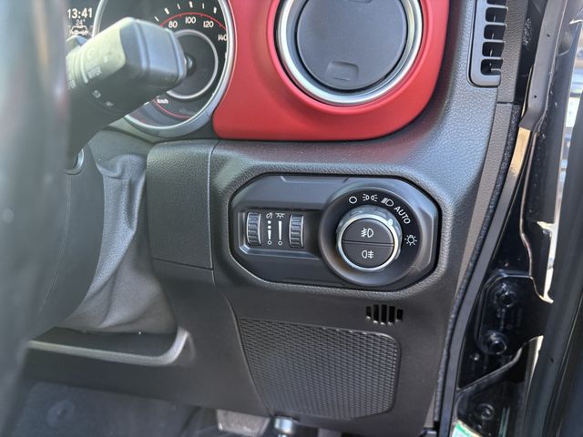 JEEP WRANGLER UNLIMI 2019 Image 31