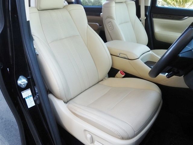 TOYOTA ALPHARD 4WD 2021 Image 31