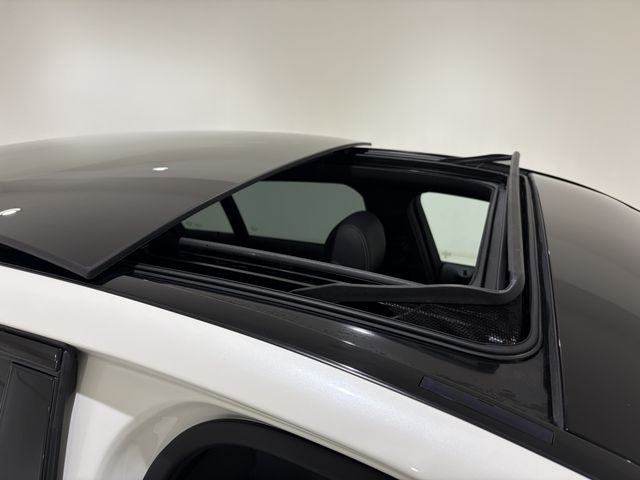 MERCEDES BENZ MERCEDES AMG C CLASS 2019 Image 31