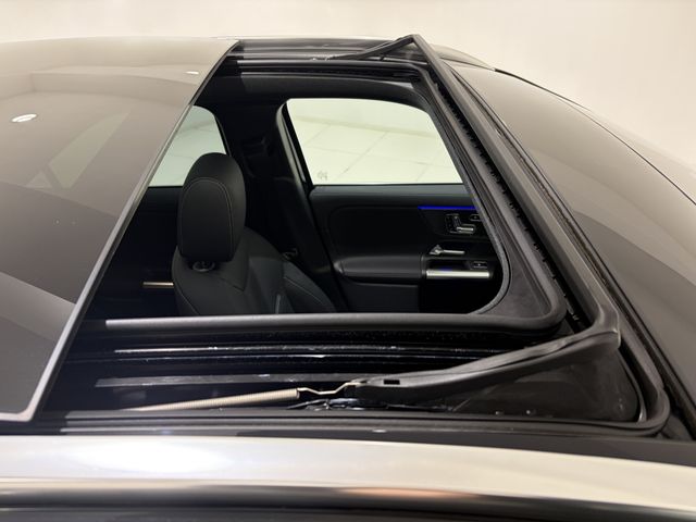 MERCEDES BENZ GLA CL 2025 Image 31