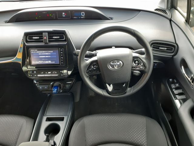 TOYOTA PRIUS 2021 Image 31