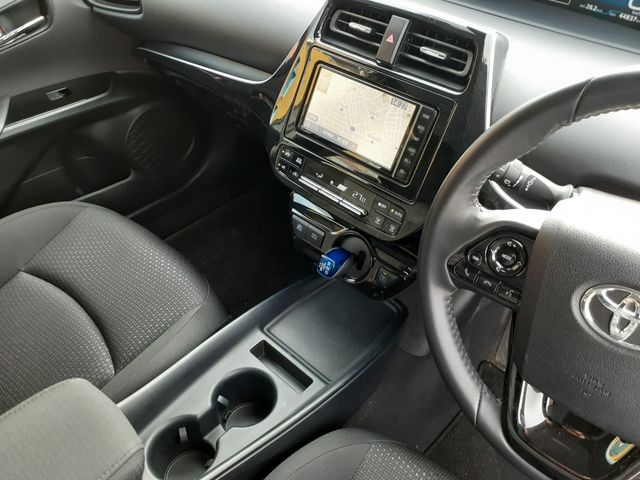 TOYOTA PRIUS 2021 Image 31