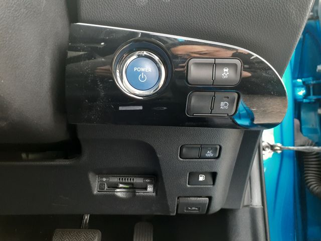 TOYOTA PRIUS 2021 Image 31