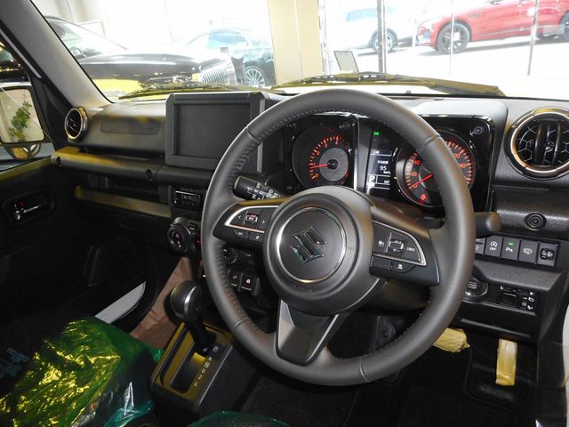 SUZUKI JIMNY NOMADE 2025 Image 31