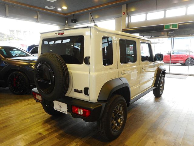 SUZUKI JIMNY NOMADE 2025 Image 31