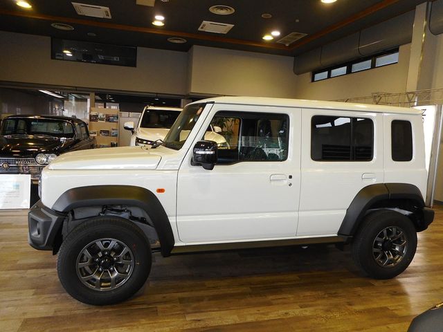 SUZUKI JIMNY NOMADE 2025 Image 31