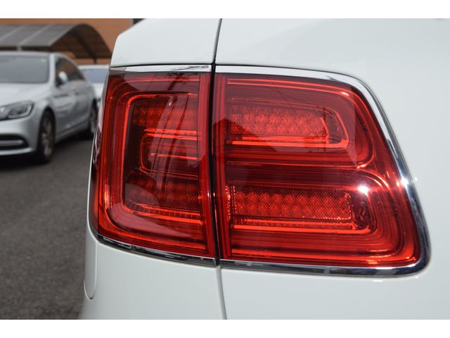 BENTLEY BENTAYGA 2017 Image 31