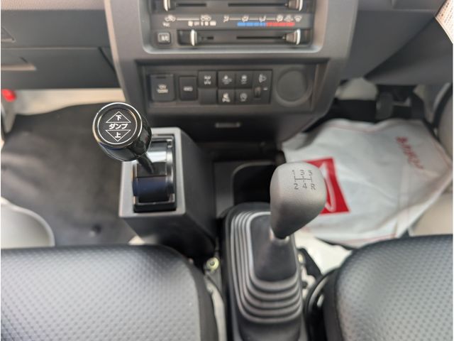 DAIHATSU HIJET TRUCK 4WD 2026 Image 31