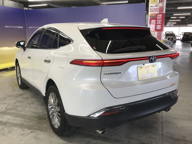 TOYOTA HARRIER 2WD 2021 Image 31