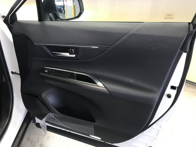 TOYOTA HARRIER 2WD 2021 Image 31