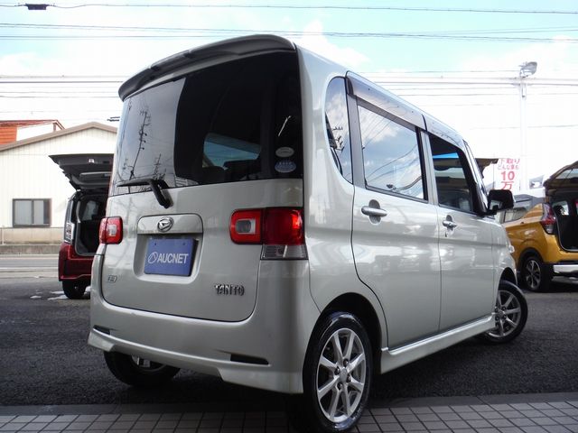 DAIHATSU TANTO 2012 Image 31