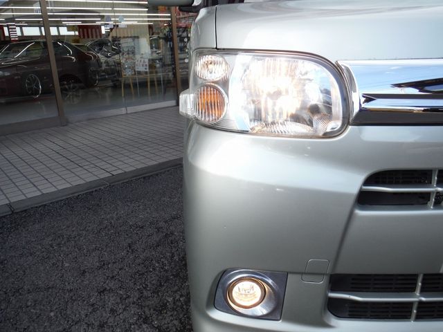 DAIHATSU TANTO 2012 Image 31
