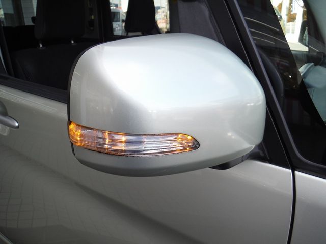 DAIHATSU TANTO 2012 Image 31